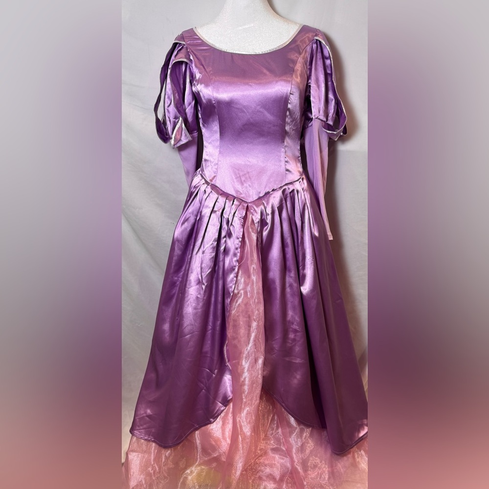 Disney Tangled or rapunzel deluxe, Maxi gown, Halloween costume or cosplay Large